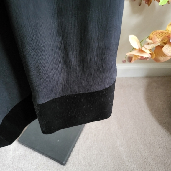 Chico's travelers collection black long tunic/velvet tream/cowl neck, sz3 excell - Picture 6 of 9